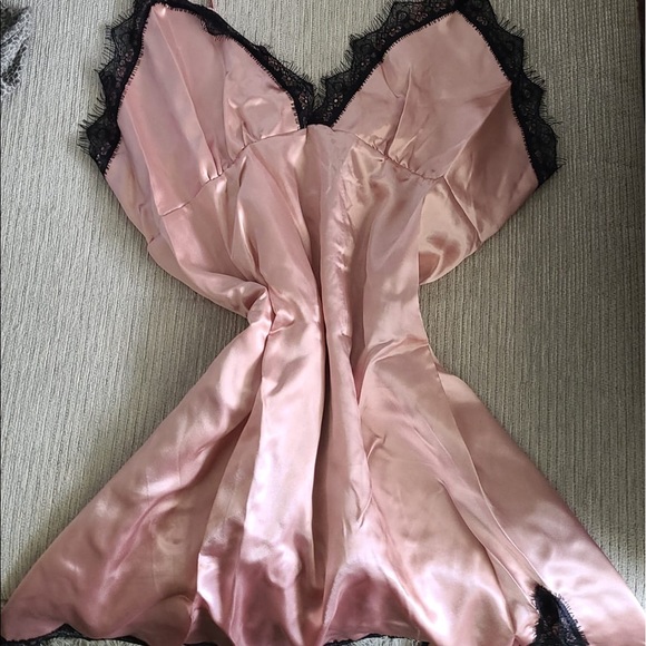 New Pink 4 Pieces Women Pajamas Set Satin - Picture 4 of 7